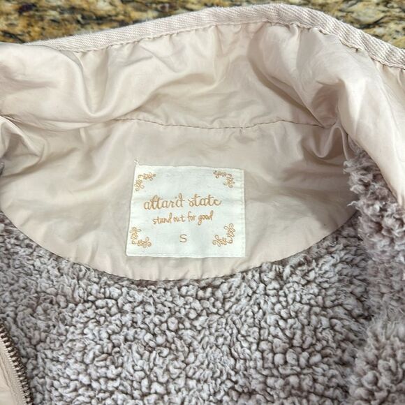 Altar’d State Alpine Quilted Puffer Comfy Jacket In Champagne Size S - Picture 4 of 14